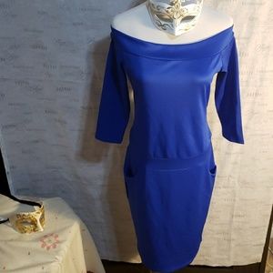 Blue M off the shoulder w/pockets